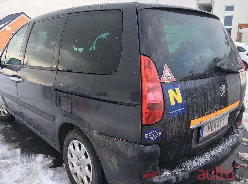 2004' Peugeot 807 photo #1