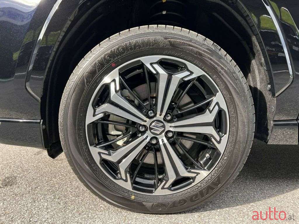 2022' Suzuki Across photo #4