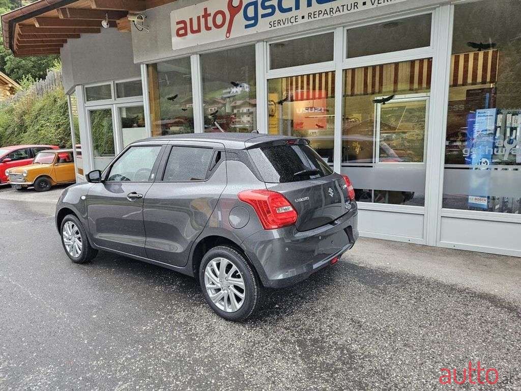 2023' Suzuki Swift photo #3