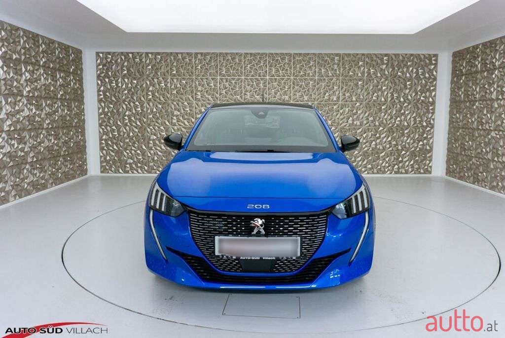 2023' Peugeot 208 photo #2