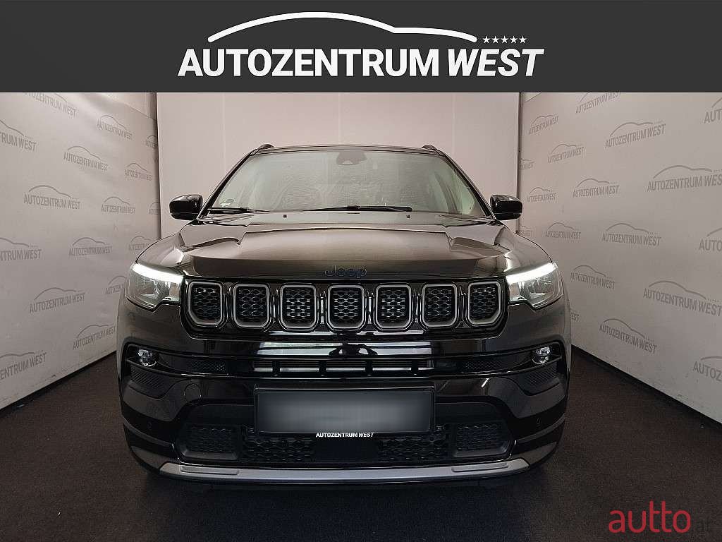 2022' Jeep Compass photo #2