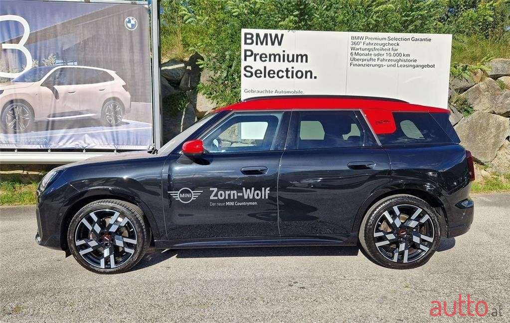 2024' MINI Countryman photo #2