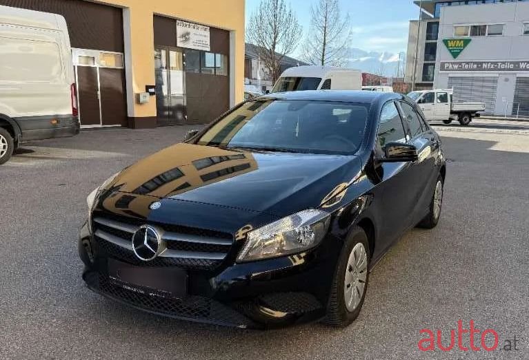 2013' Mercedes-Benz A-Klasse photo #1