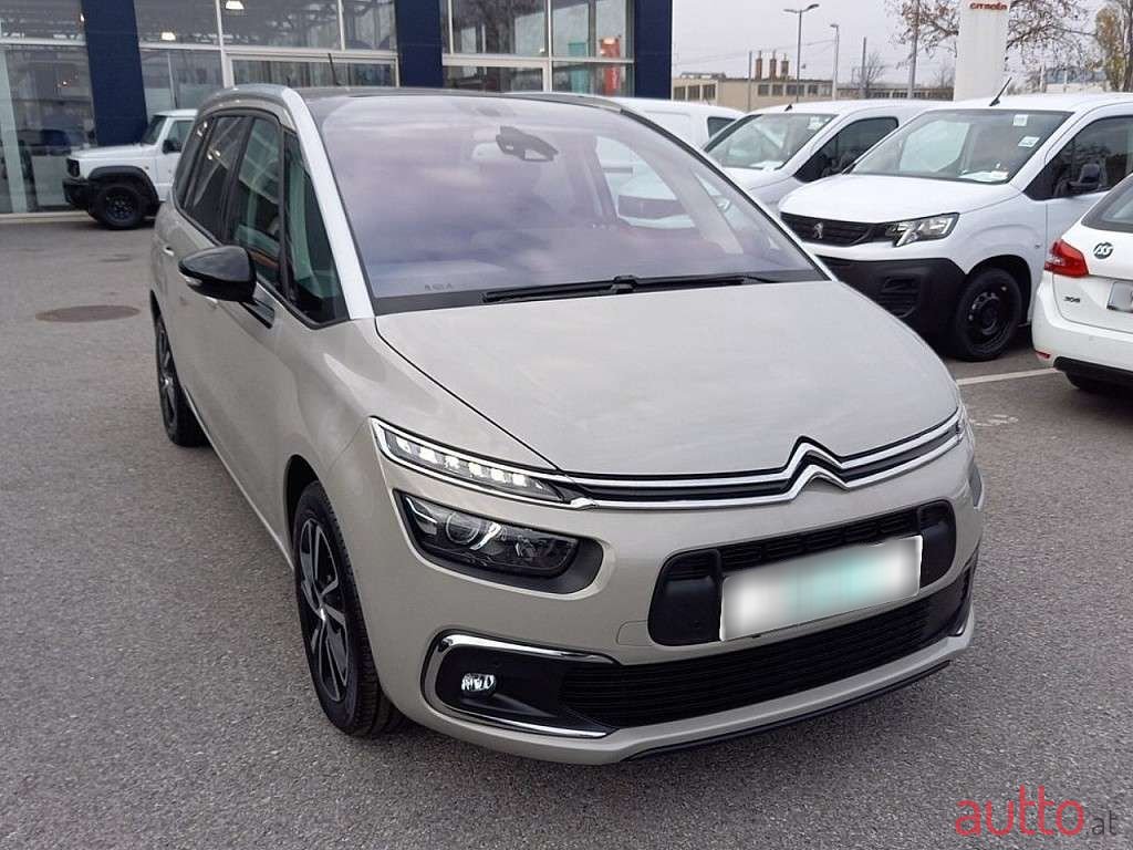 2022' Citroen C4 photo #3