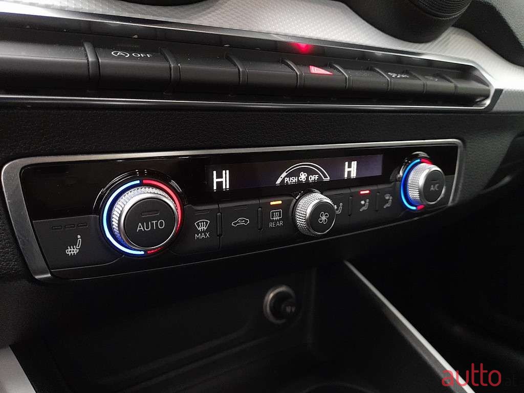 2019' Audi Q2 photo #5