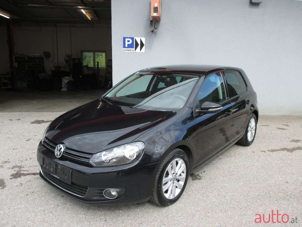 2012' Volkswagen Golf photo #1