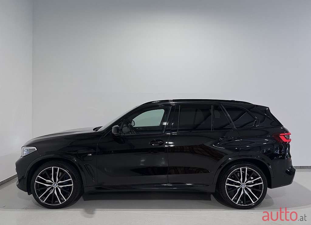 2020' BMW X5 photo #6