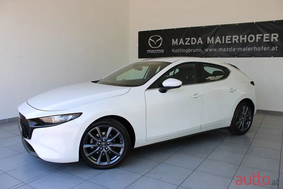 2021' Mazda Mazda3 photo #3