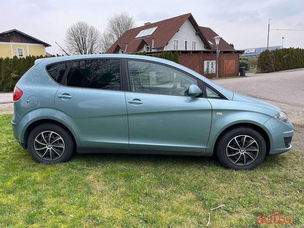 2009' SEAT Altea photo #4