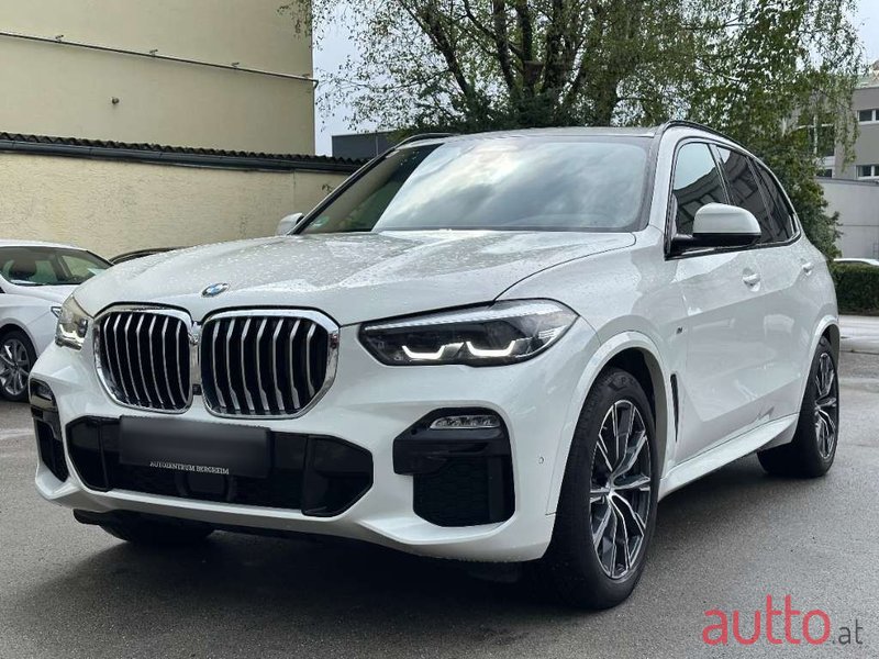 2019' BMW X5 photo #1