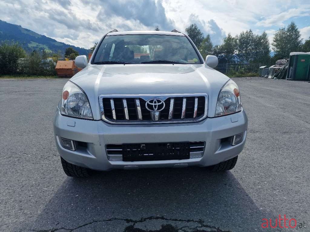 2004' Toyota Land Cruiser photo #1