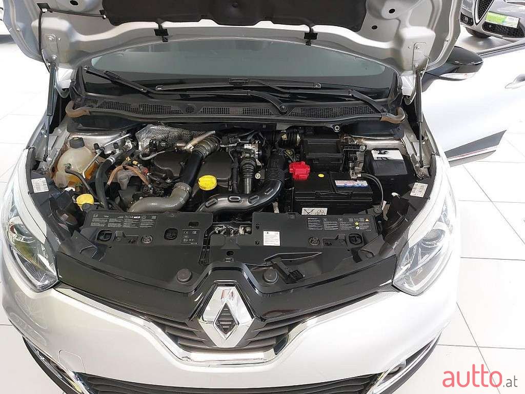 2015' Renault Captur photo #2