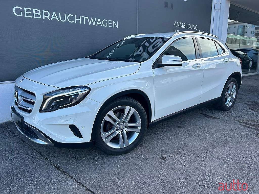 2016' Mercedes-Benz Gla-Klasse photo #2
