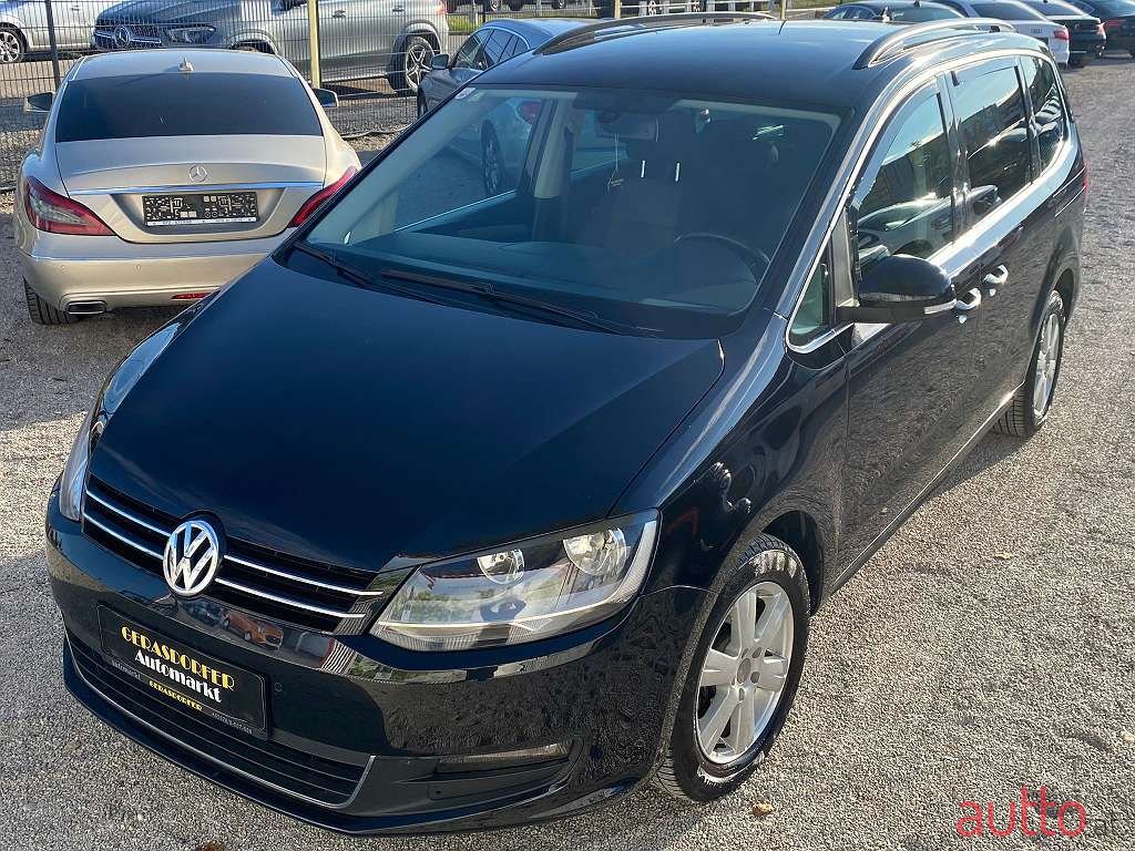 2014' Volkswagen Sharan photo #4