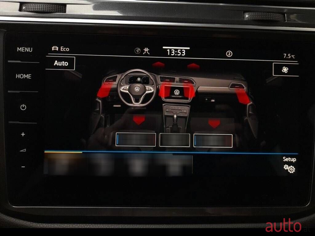 2022' Volkswagen Tiguan photo #6