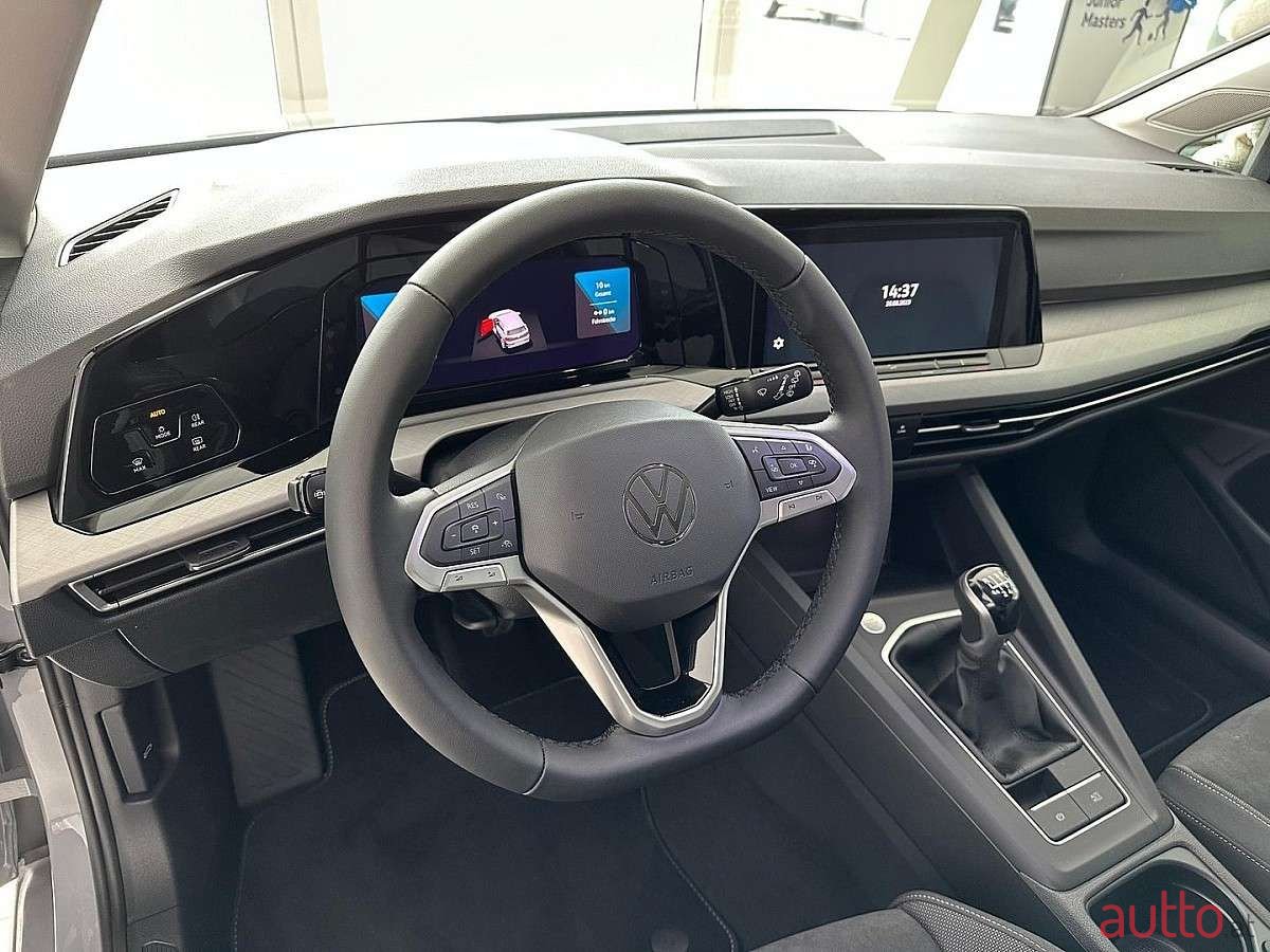 2024' Volkswagen Golf photo #5