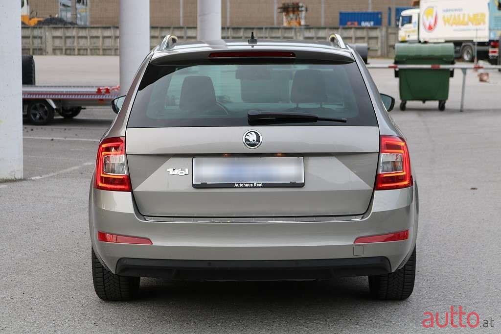 2014' Skoda Octavia photo #5