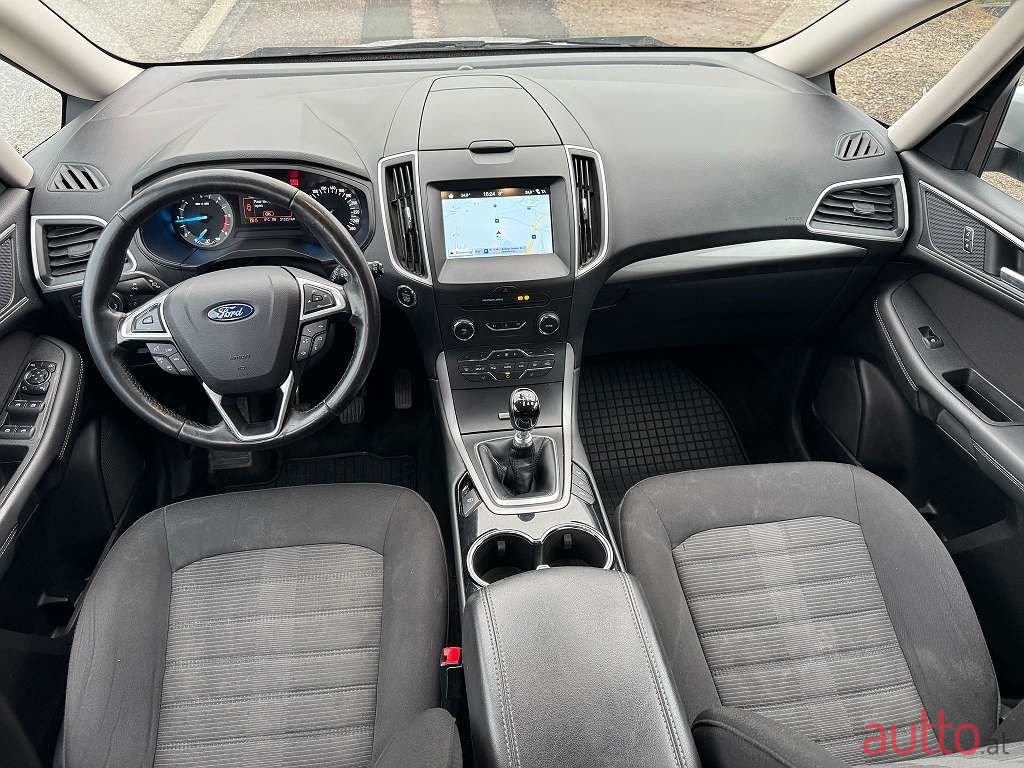 2016' Ford Galaxy photo #6