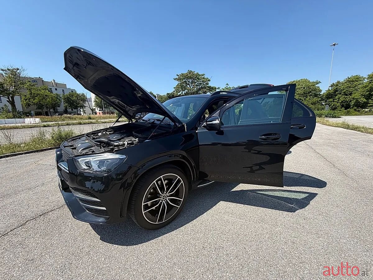 2022' Mercedes-Benz Gle-Klasse photo #3