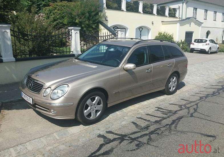 2004' Mercedes-Benz E-Klasse photo #1