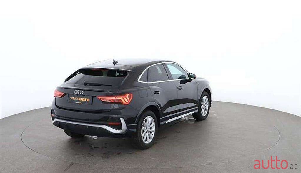 2020' Audi Q3 photo #2
