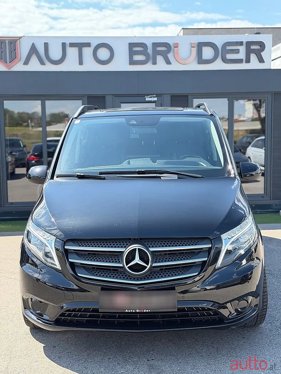 2017' Mercedes-Benz Vito photo #5