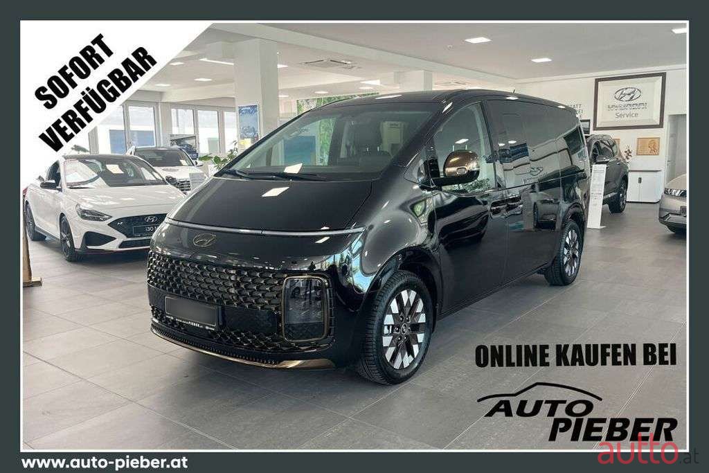 2022' Hyundai Staria photo #1