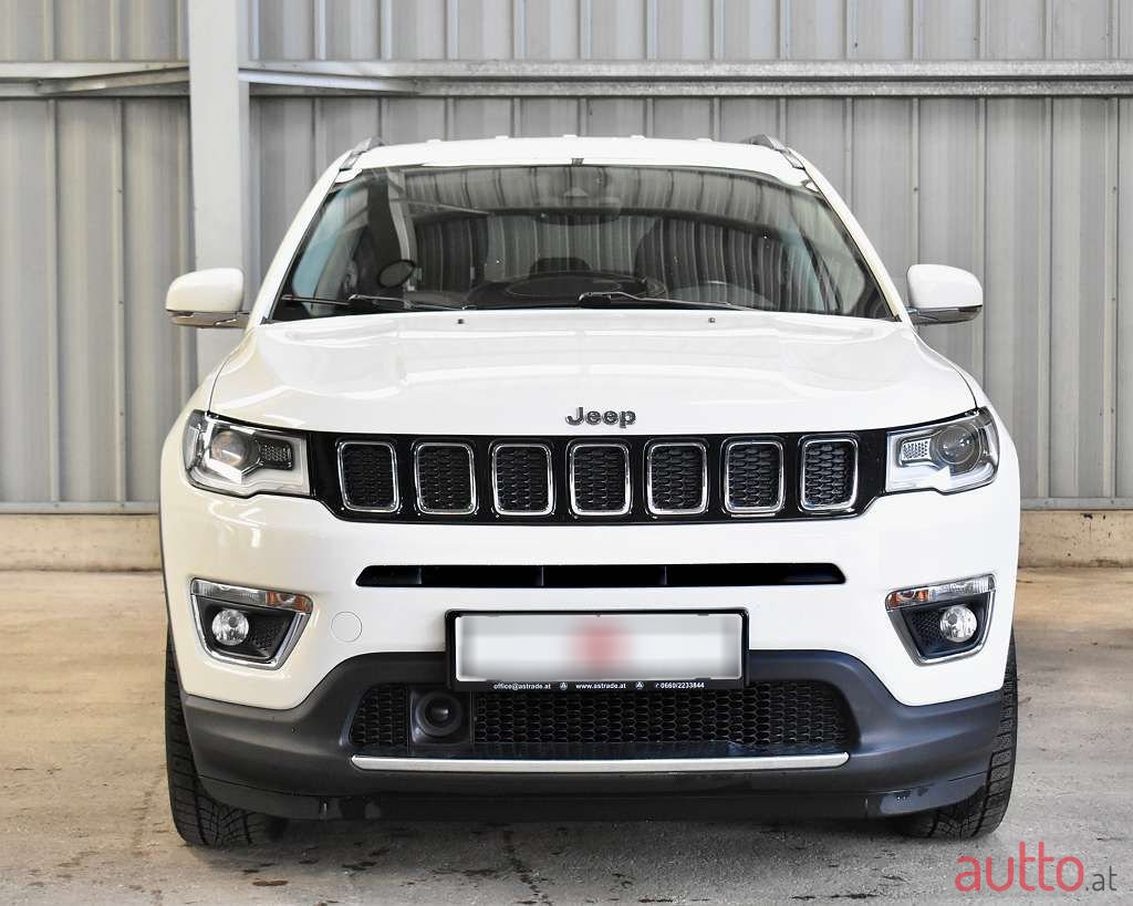2018' Jeep Compass photo #2