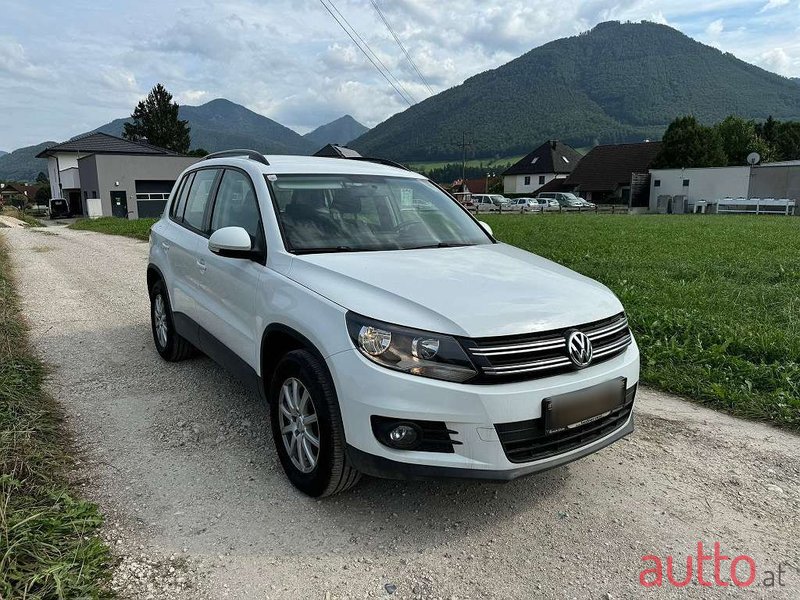 2014' Volkswagen Tiguan photo #2