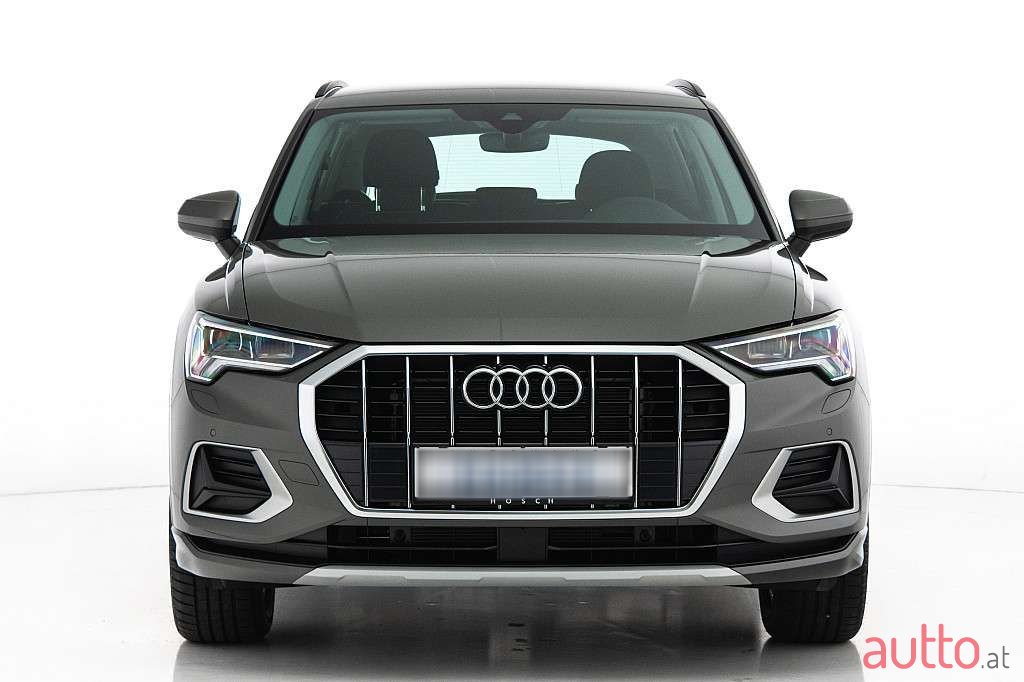 2023' Audi Q3 photo #1