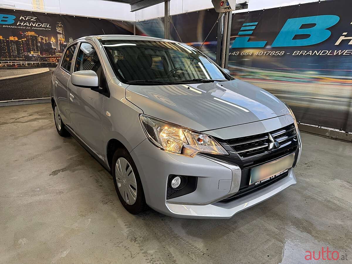 2020' Mitsubishi Space Star photo #1