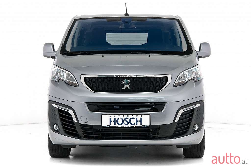 2020' Peugeot Traveller photo #1