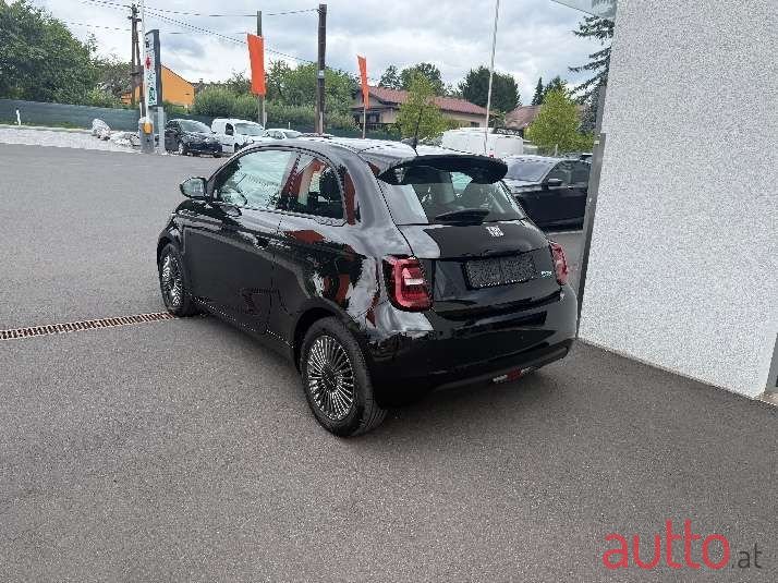 2021' Fiat 500e photo #3