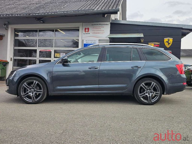 2014' Skoda Octavia photo #3