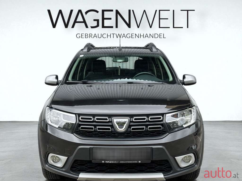 2017' Dacia Sandero photo #4