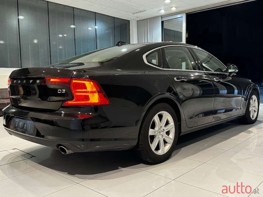 2018' Volvo S90 photo #5