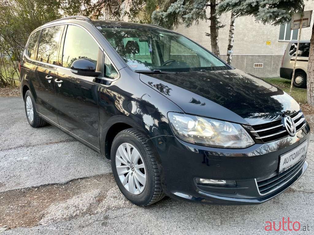 2010' Volkswagen Sharan photo #1