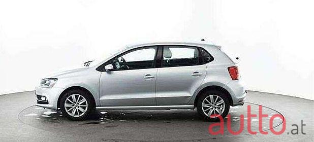 2017' Volkswagen Polo photo #1