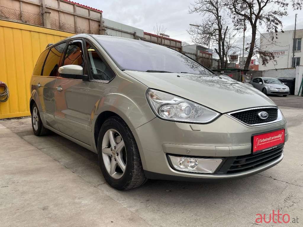 2009' Ford Galaxy photo #3