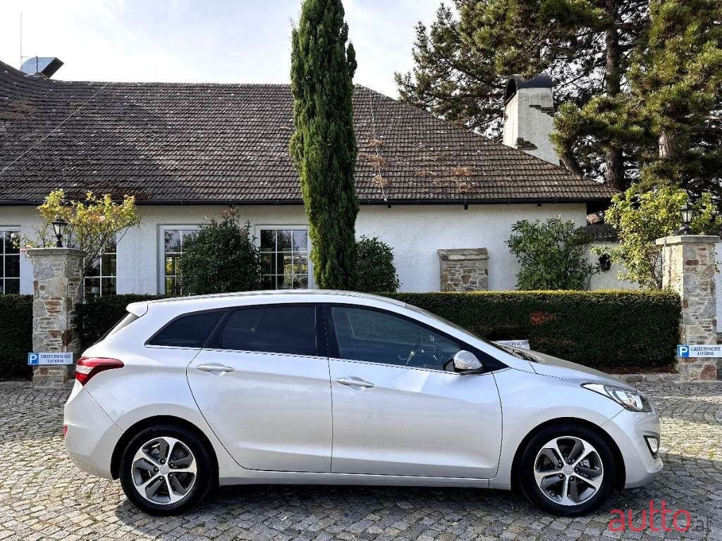 2016' Hyundai i30 photo #5