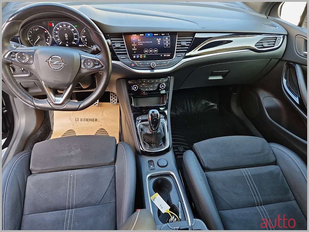 2019' Opel Astra photo #4