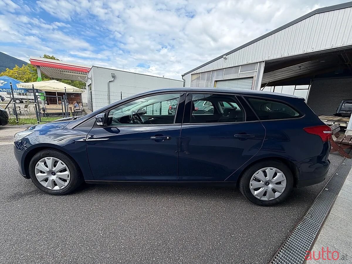 2017' Ford Focus photo #6