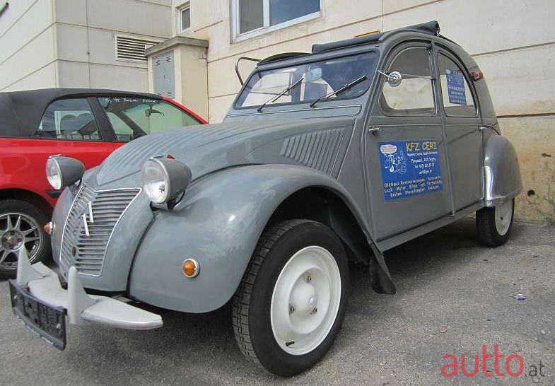 1955' Citroen 2 CV photo #1