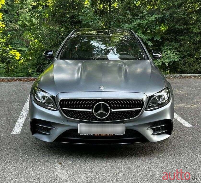2020' Mercedes-Benz E-Klasse photo #2