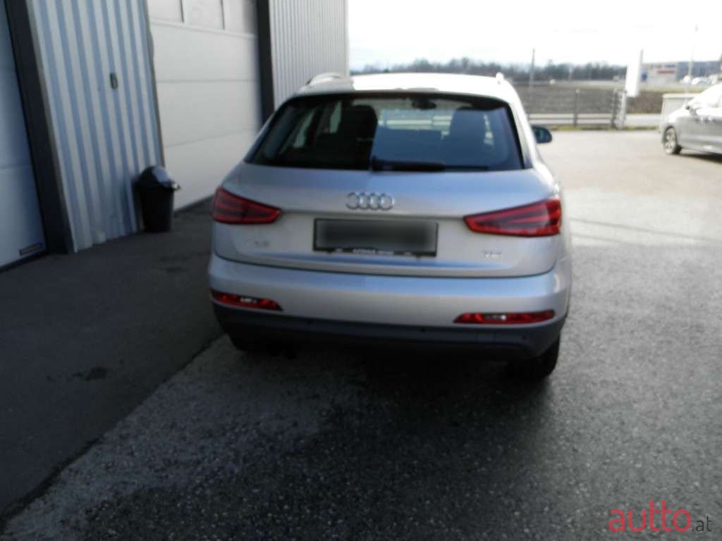 2012' Audi Q3 photo #6