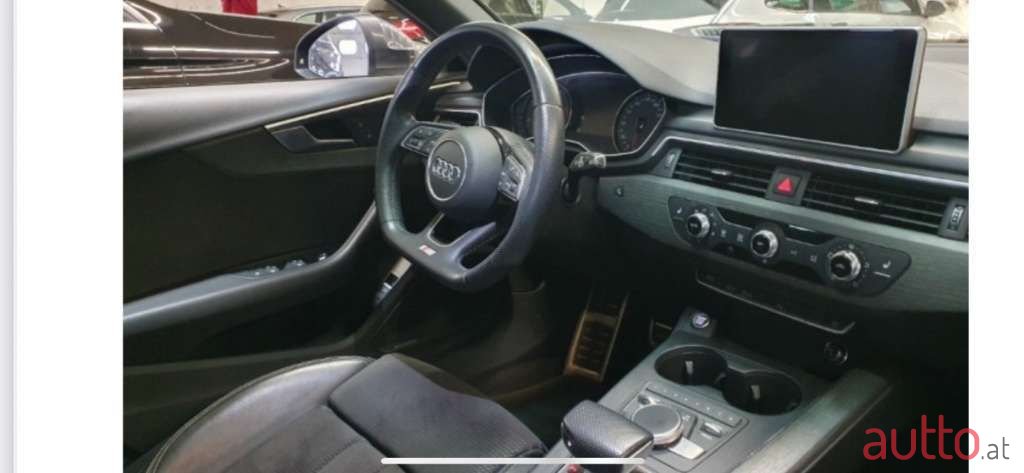 2019' Audi A4 photo #6