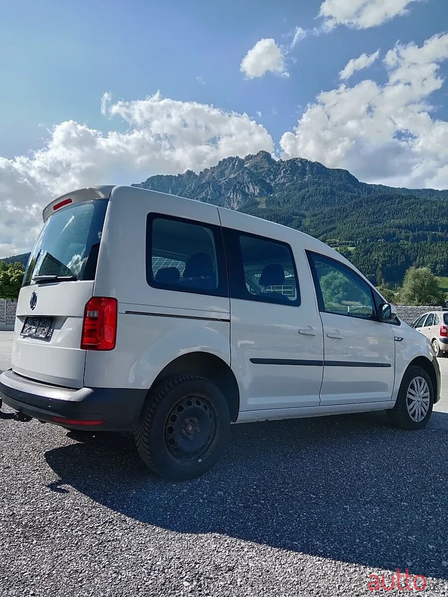 2019' Volkswagen Caddy photo #5