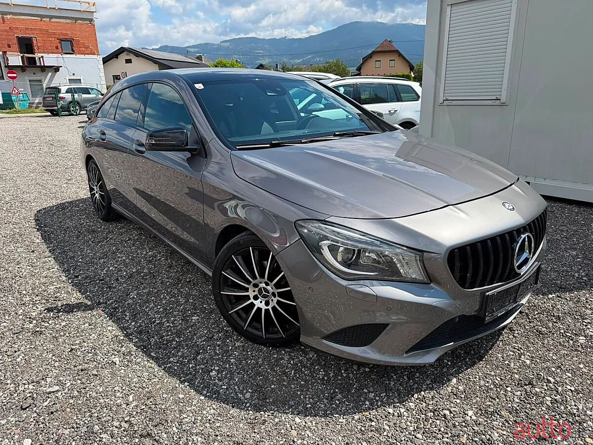 2016' Mercedes-Benz Cla-Klasse photo #1