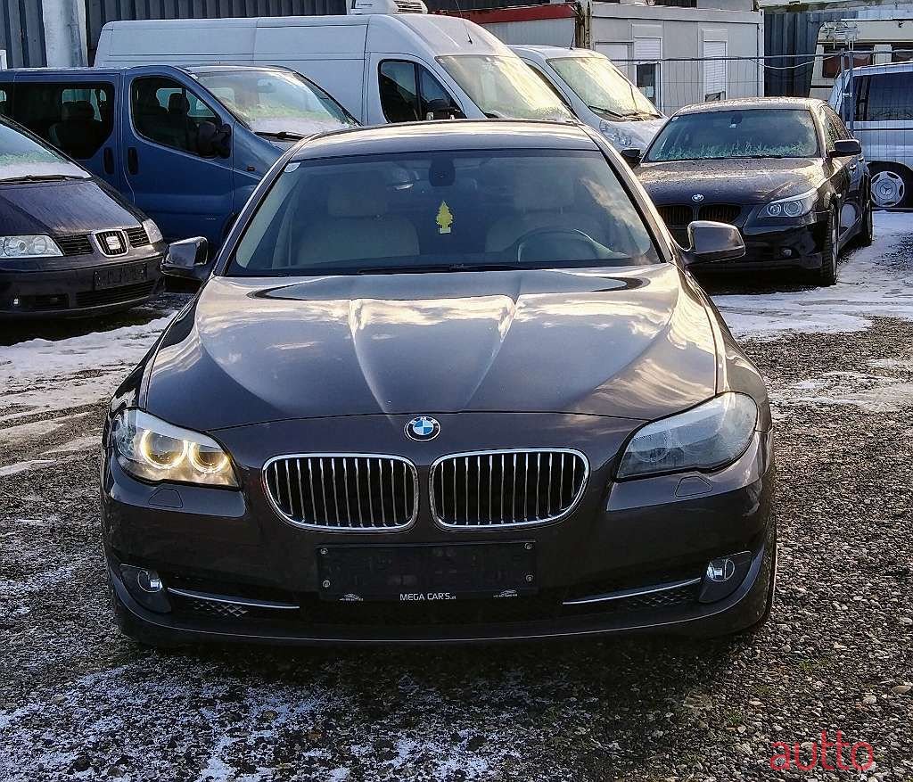 2012' BMW 5Er-Reihe photo #2