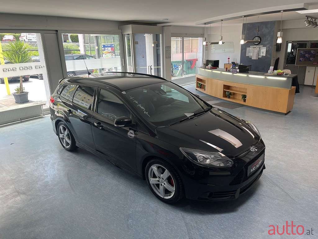 2014' Ford Focus photo #5